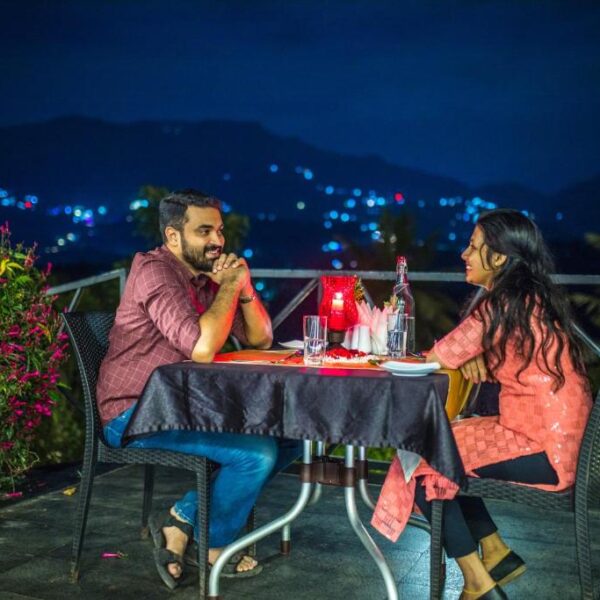 candle light dinner -Munnar honeymoon package-travilius