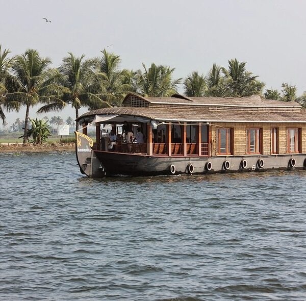 Alappuzha houseboat package- travilius