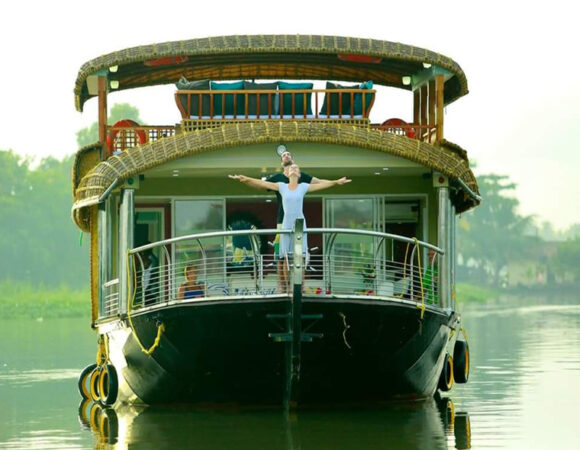 Beautiful Alleppey Honeymoon Package