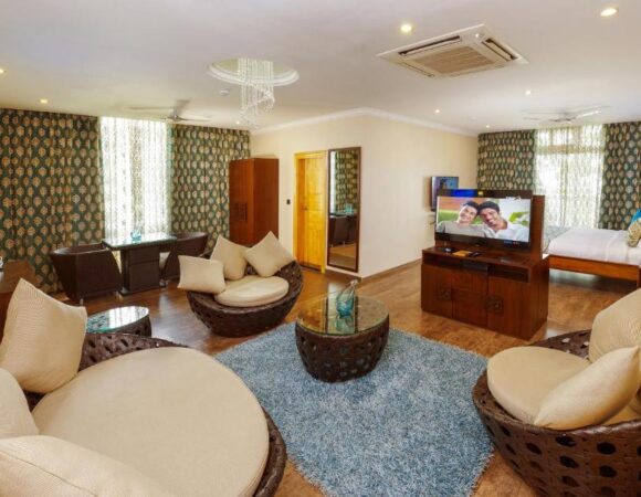 Panoramic getaway Munnar Executive Suite