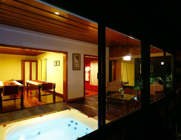 Spice Tree Munnar Honeymoon Spa Suite