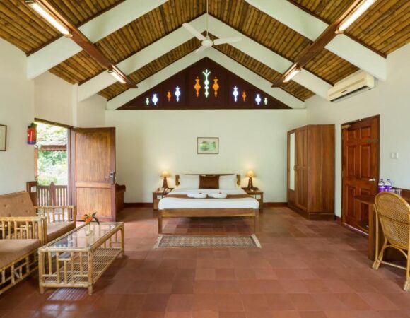 abad whispering palms kumarakom pool villa