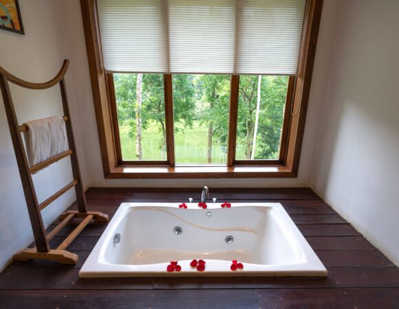 Villa with Jacuzzi in Amaana plantation resort