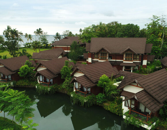 Gokulam Grand Resort and Spa Kumarakom -Luxury Honeymoon