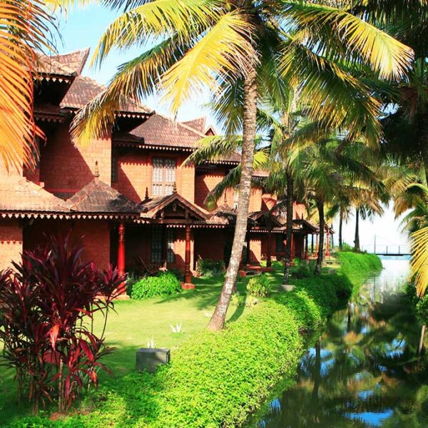 Cottages at Lakesong resort Kumarakom