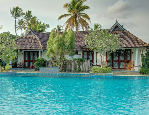 Pool Side villa with plunge pool in Rhythm resort Kumarakom