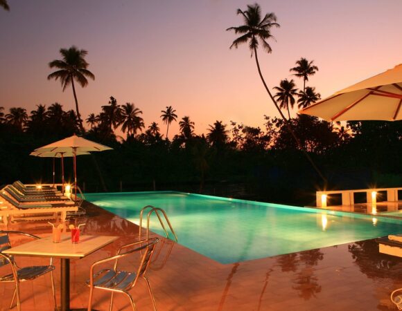 pool at Abad Turtle beach