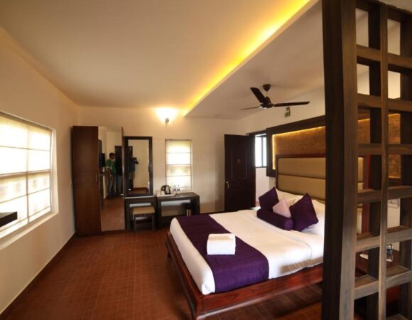 Superior Room in Contour Island Resort