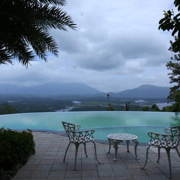 Infinity pool at Mount Xanadu resort