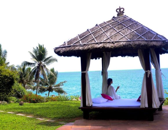 sea view gazebo in Niraamaya retreats surya Samudra - luxury honeymoon resort in kovalam