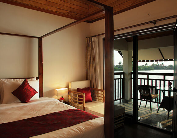 premium lake view room in Paloma backwater resort alleppey