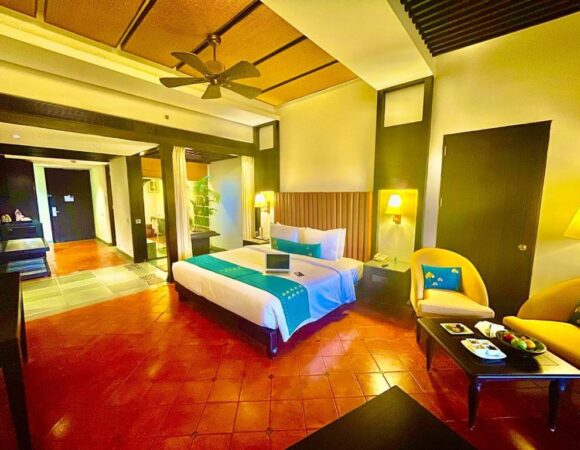 Executive room with Lake View in Plumeria lake resort alleppey