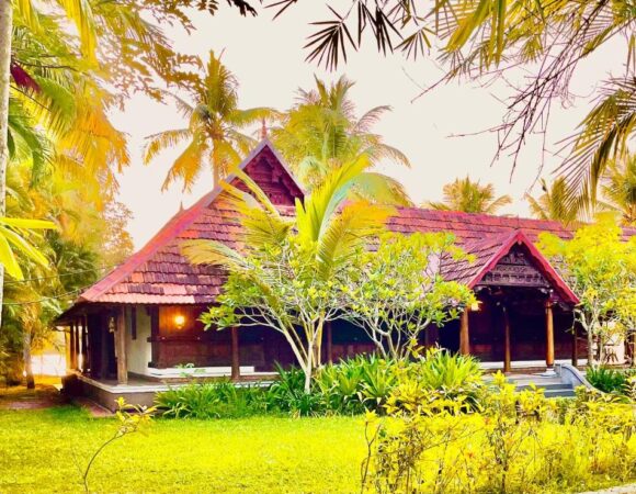 Heritage Room in Plumeria lake resort alleppey