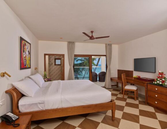 Superior Ocean View room in Rockholm Kovalam