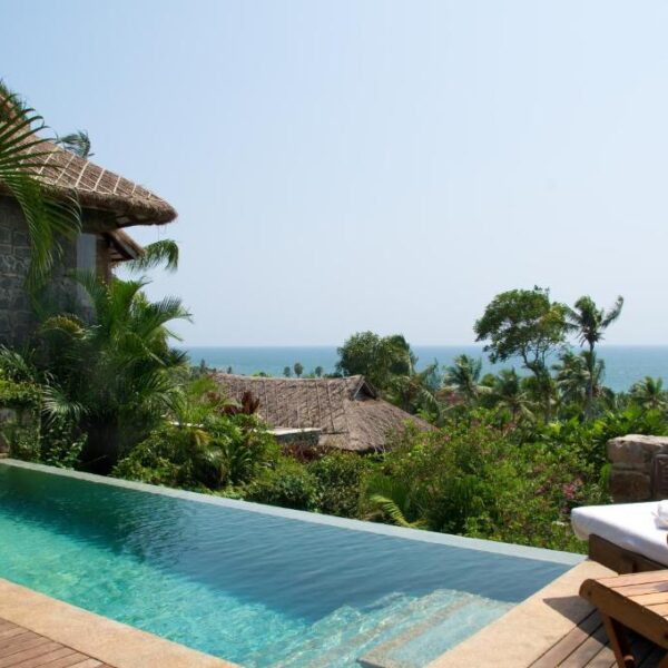 Premium Suite sea view with plunge pool in Taj Kovalam