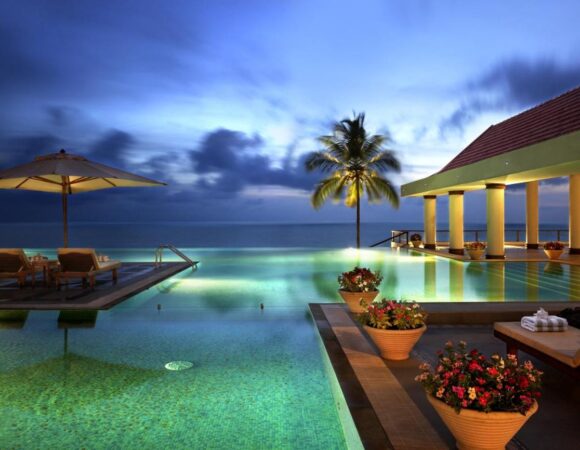 Infinity pool at Raviz Kovalam