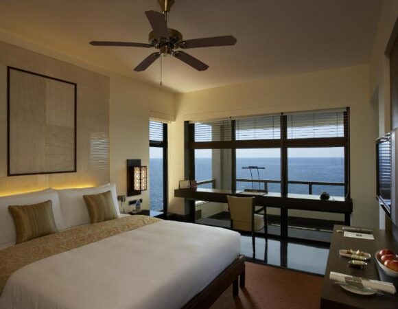 Royal Club Suite in The Raviz Kovalam