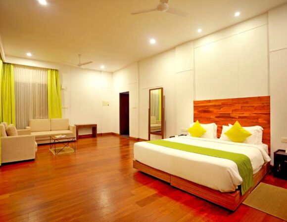 deluxe room with jacuzzi in wayanad wild cgh earth