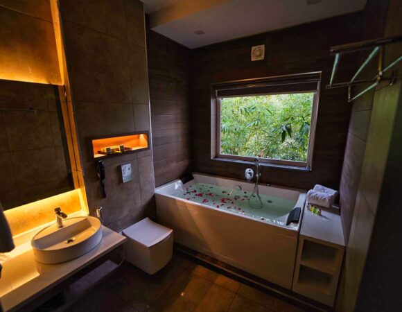 Regal Jacuzzi Villa in Jungle bay resort & spa