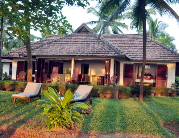 Sea view Executive family cottage in Kanan beach resort