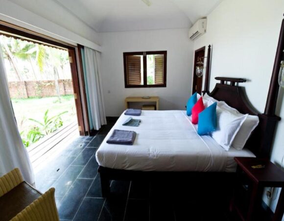 Sea view Executive family cottage in Kanan beach resort bekal