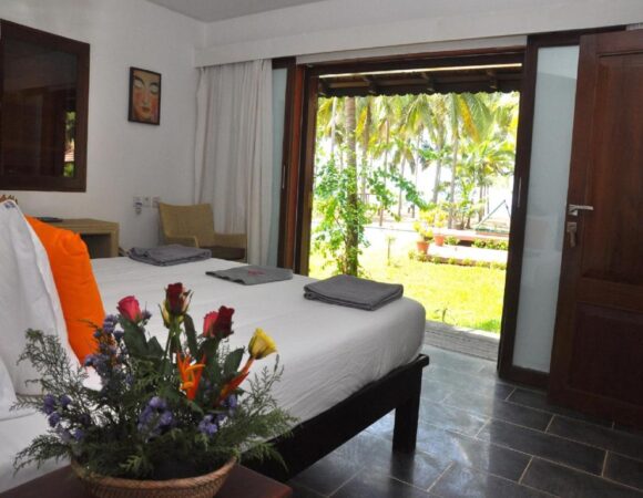 Sea view deluxe cottage in Kanan beach resort bekal