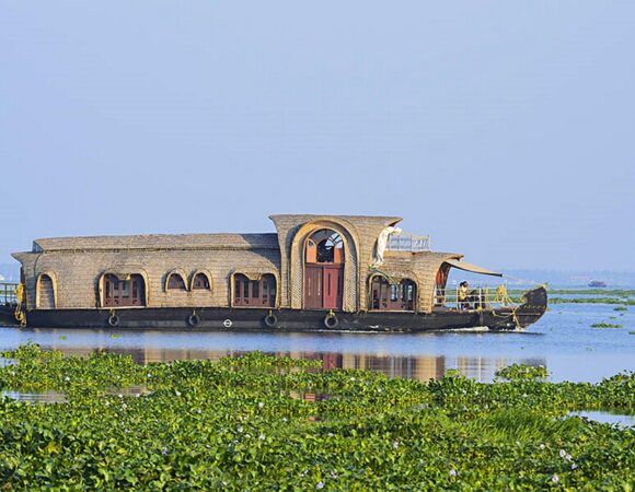 Mesmerizing Alleppey Honeymoon Tour