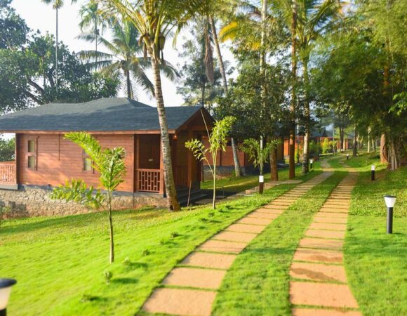 Waterfront cottages in Lakerose Wayanad resort