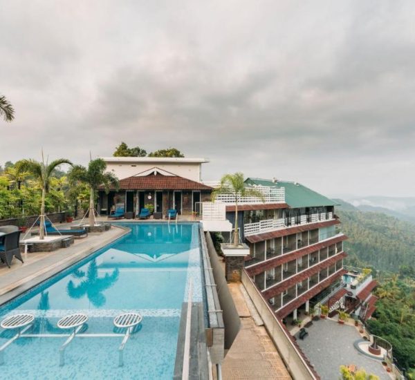 Panoramic Getaway Resort Munnar - 5 star honeymoon